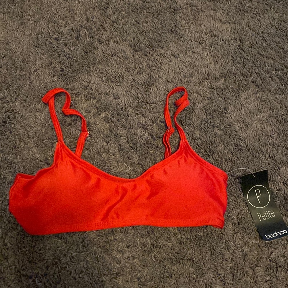Boohoo Dark red bikini top NWT